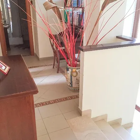 Homiday - Angelica Пинето