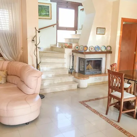 Homiday - Angelica *