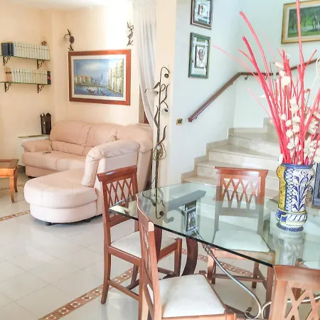 Апартаменты Homiday - Angelica