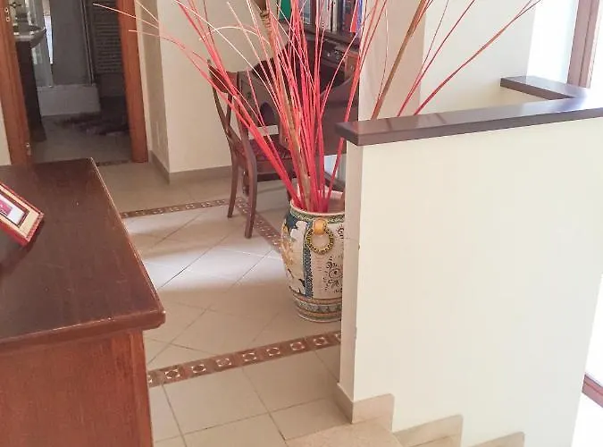 Homiday - Angelica Пинето