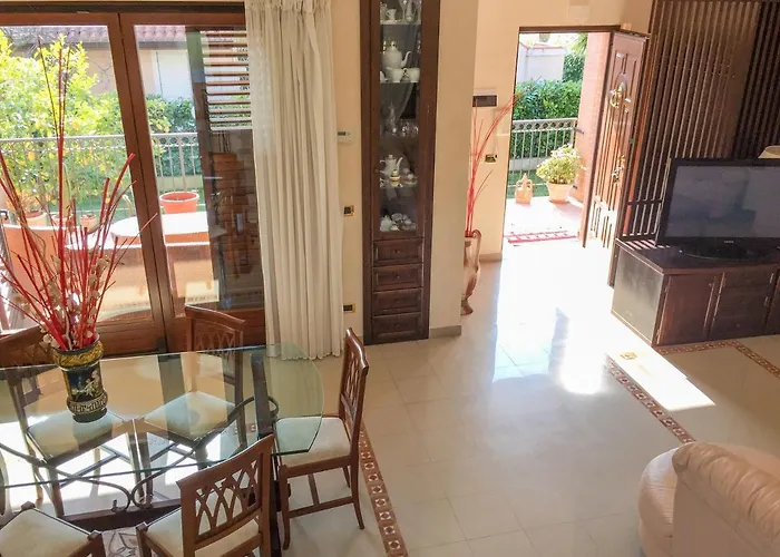 Homiday - Angelica Пинето