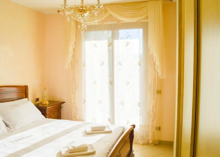 Homiday - Angelica Пинето