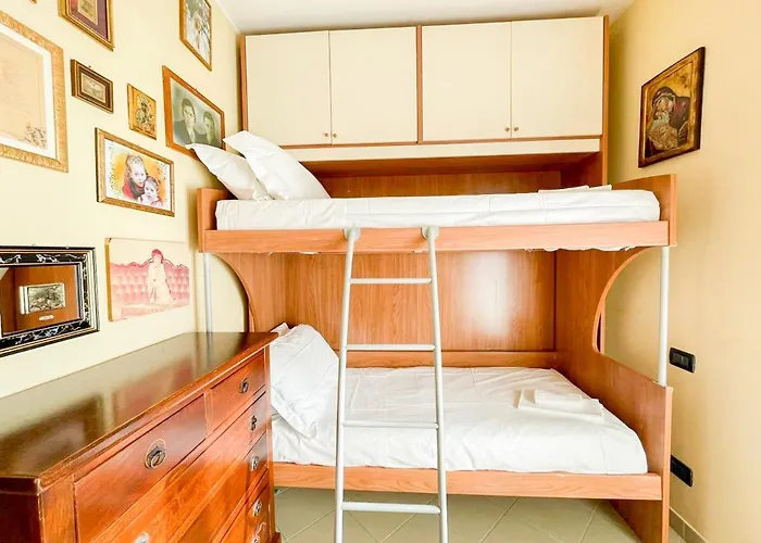 Homiday - Angelica Pineto