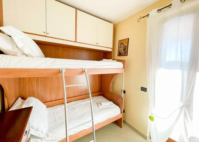 Homiday - Angelica *